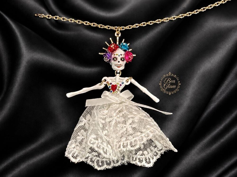 Betsey Johnson Sugar Skull Bride Necklace Lace Gown
